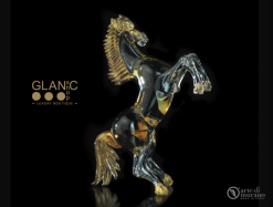 umleck socha z Murano skla k kil, zlato 10
