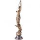 bronzov� socha na mramorov�m podstavci Diana s lukem a psem 39 - pohled 2 - www.glancshop.cz