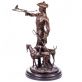 bronzov� socha na mramorov�m podstavci lovec se psi 51 - pohled 2 - www.glancshop.cz