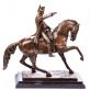 bronzov� socha na mramorov�m podstavci Napoleon na koni 56 - pohled 2 - www.glancshop.cz