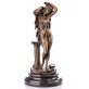 bronzov� socha na mramorov�m podstavci koupaj�c� se �ena 124 - pohled 1 - www.glancshop.cz