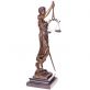 bronzov socha na mramorovm podstavci Justitia 78 - pohled 2 - www.glancshop.cz