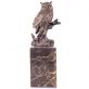 bronzov� socha na mramorov�m podstavci Sova 9 - pohled 1 - www.glancshop.cz