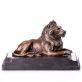bronzov� socha lva na mramorov�m podstavci 84 - pohled 1 - www.glancshop.cz
