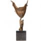 bronzov� modern� socha na mramorov�m podstavci 129 - pohled 1 - www.glancshop.cz 