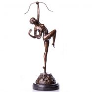 bronzov� socha Art Deco Diana s lukem na podstavci 104